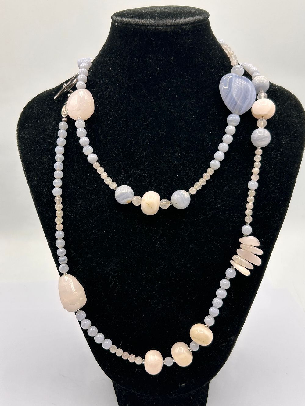 Lot 327: Ginny D Contemporary Natural Stone Beaded Necklace