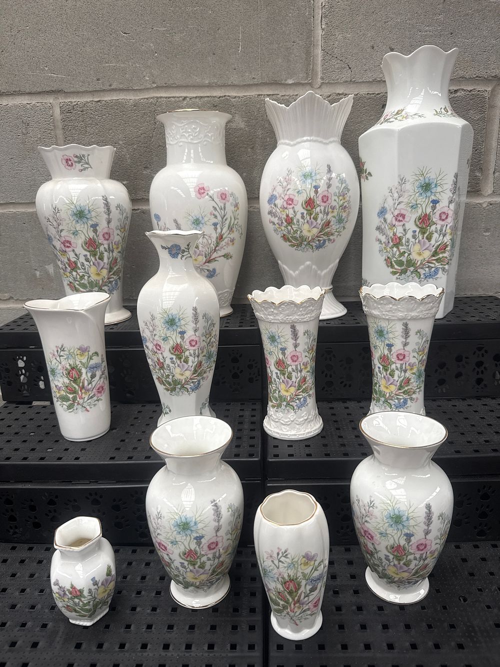 Lot 306: A Collection of Twelve Aynsley 'Wild Tudor' Fine Bone China Vases