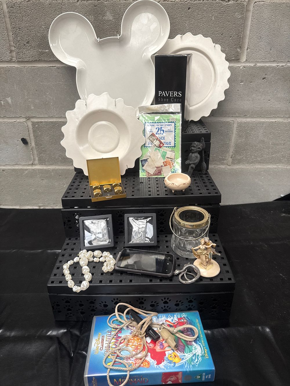 Lot 410: A Diverse Collection of Collectibles, Decorative Wares, and Accessories
