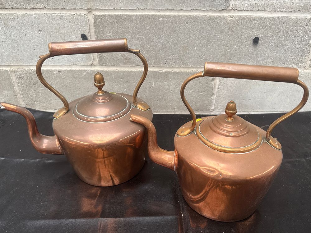 Lot 415: A Pair of Antique English Fireside Copper Kettles, circa 1880