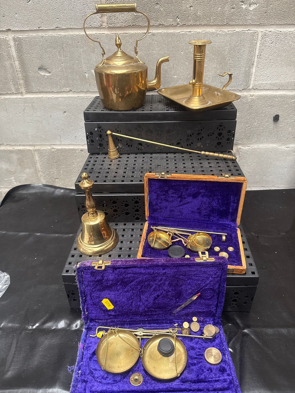 Lot 416: A Collection of Vintage Brass Miniatures