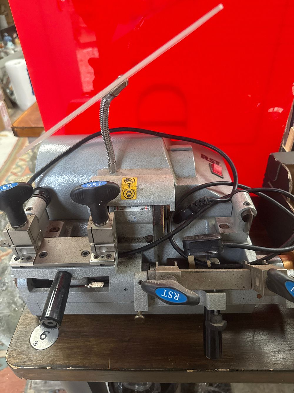 Lot 441: RST TM855 Key Cutting Machine
