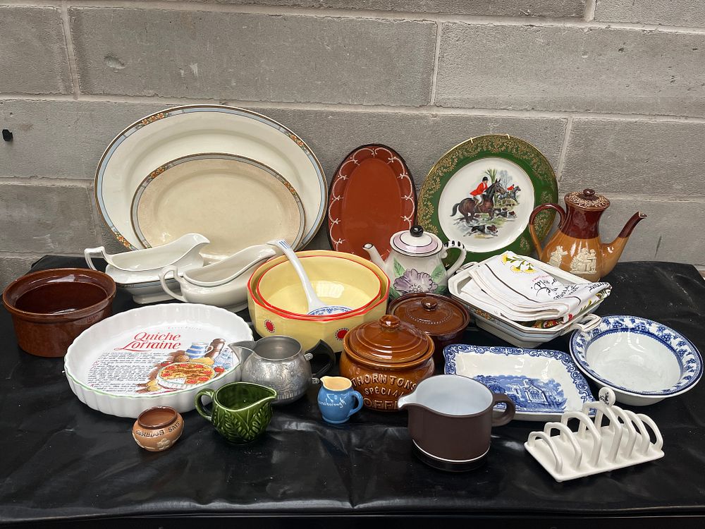 Lot 530: A Collection of Pieces of Diverse Vintage Ceramic Kitchenalia and Serving Ware