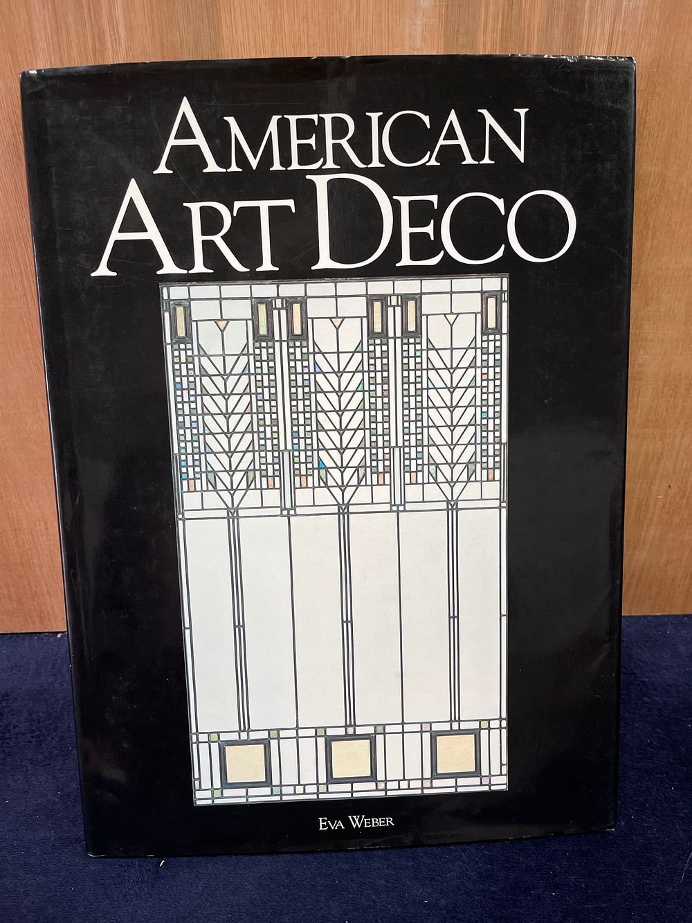 Lot 326: American Art Deco (American Art Series) by Eva Weber
