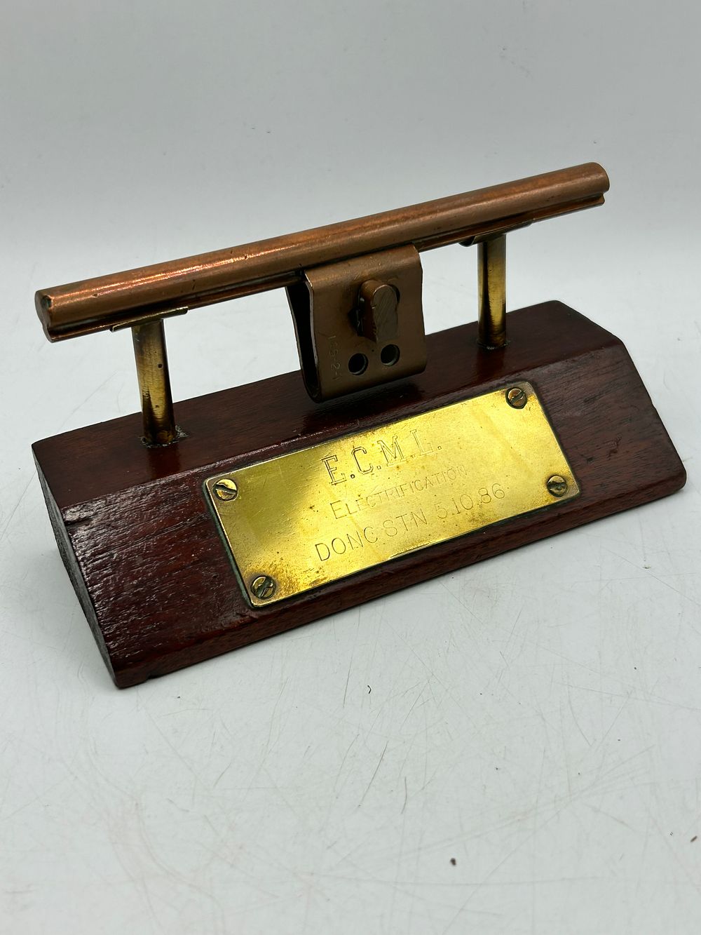 Lot 429: Commemorative British Rail East Coast Main Line Electrification Presentation Plaque 1986