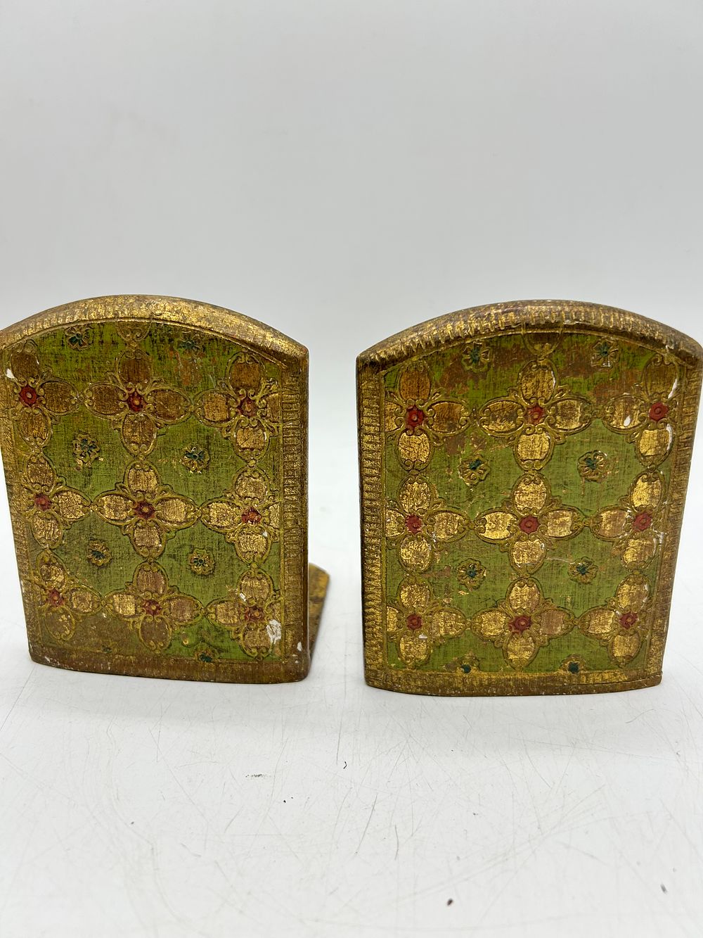 Lot 434: A Pair of Vintage Italian Florentine Gilt Wood Bookends