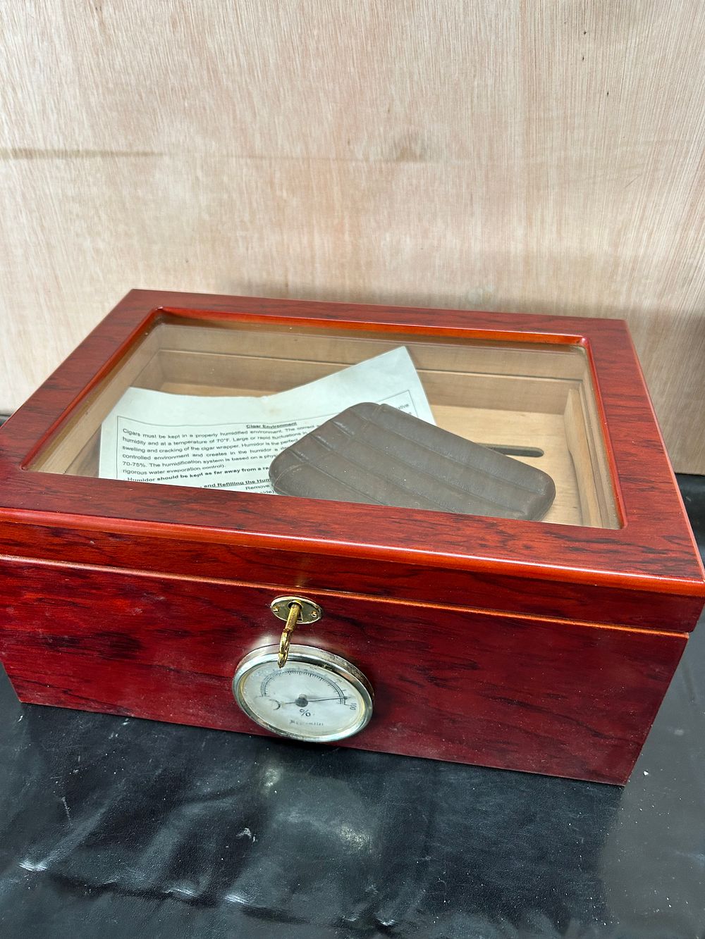 Lot 436: Prestige Import Group Valencia Glass Top Desktop Cigar Humidor