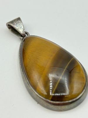 A Silver and Tiger's Eye Teardrop Pendant