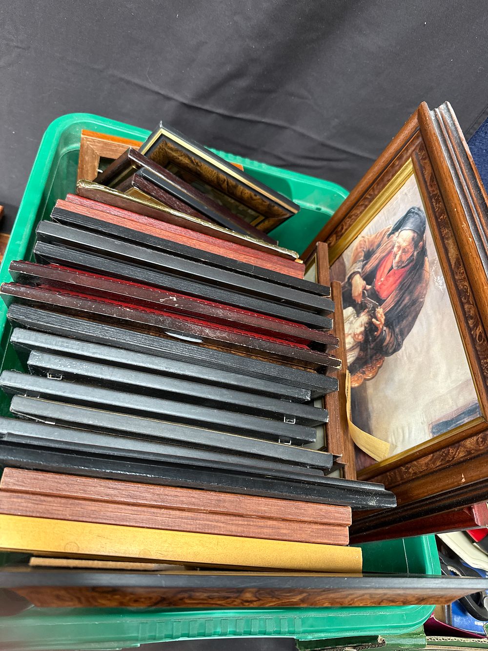Lot 310: A collection of thirty framed decorative prints and pictures