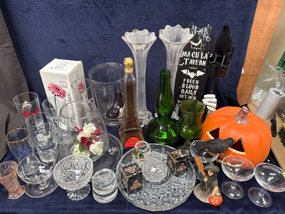 Lot 317: An Assortment of Branded Glassware and Halloween Themed Decorative Items