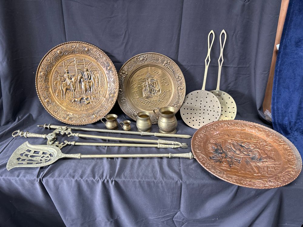 Lot 915: A Collection of Vintage English Embossed Brass and Copper Decorative Wares