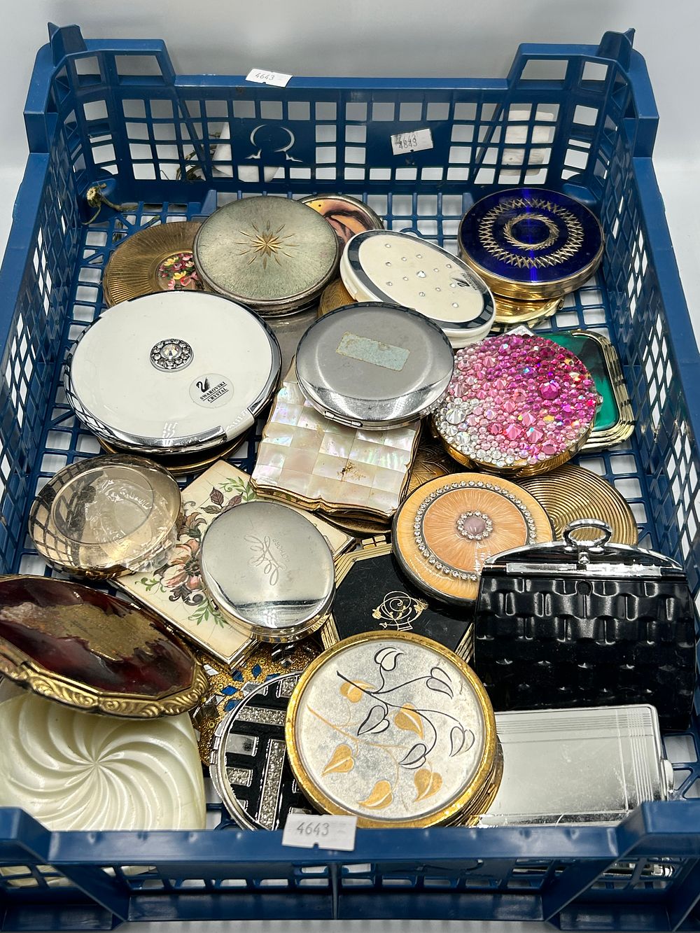 Lot 238: A Collection of Approximately Twenty-Five Vintage and Modern Powder Compacts and Vanity Items Including Stratton and Swarovski