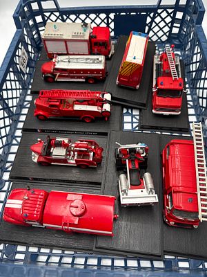 Nine Del Prado Fire Engines of the World Die-cast Models. A collection of nine die-cast model 
