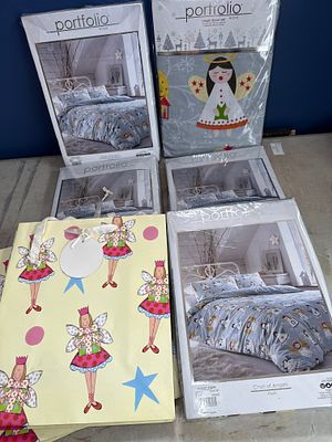 5 New Portfolio Home Choir of Angels Single Quilt Covers and 6 New Gift Bags. This lot consists 