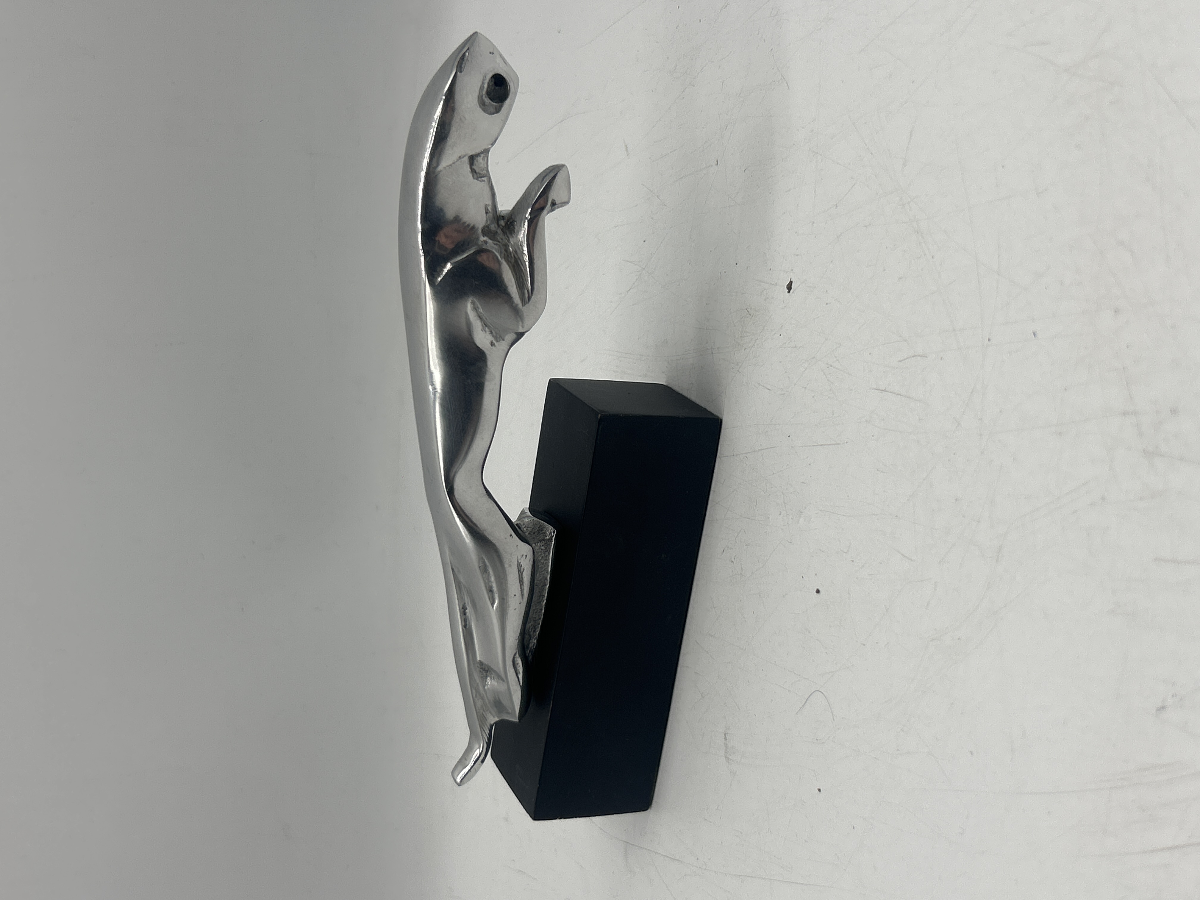 Reproduction Jaguar Leaping Cat Desk Mascot