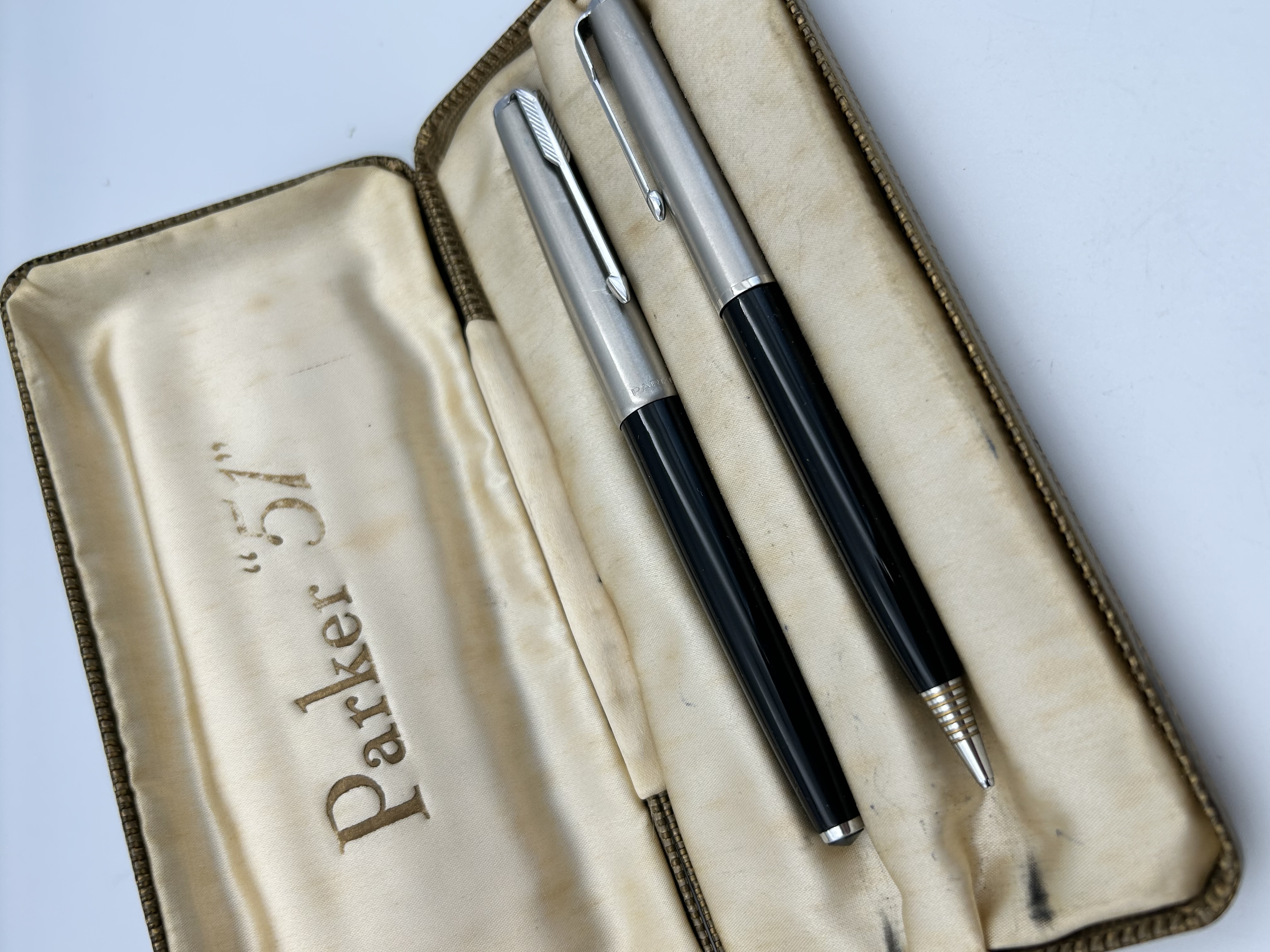 A Parker 51 Fountain Pen and Mechanical Pencil Set in Black and Lustraloy