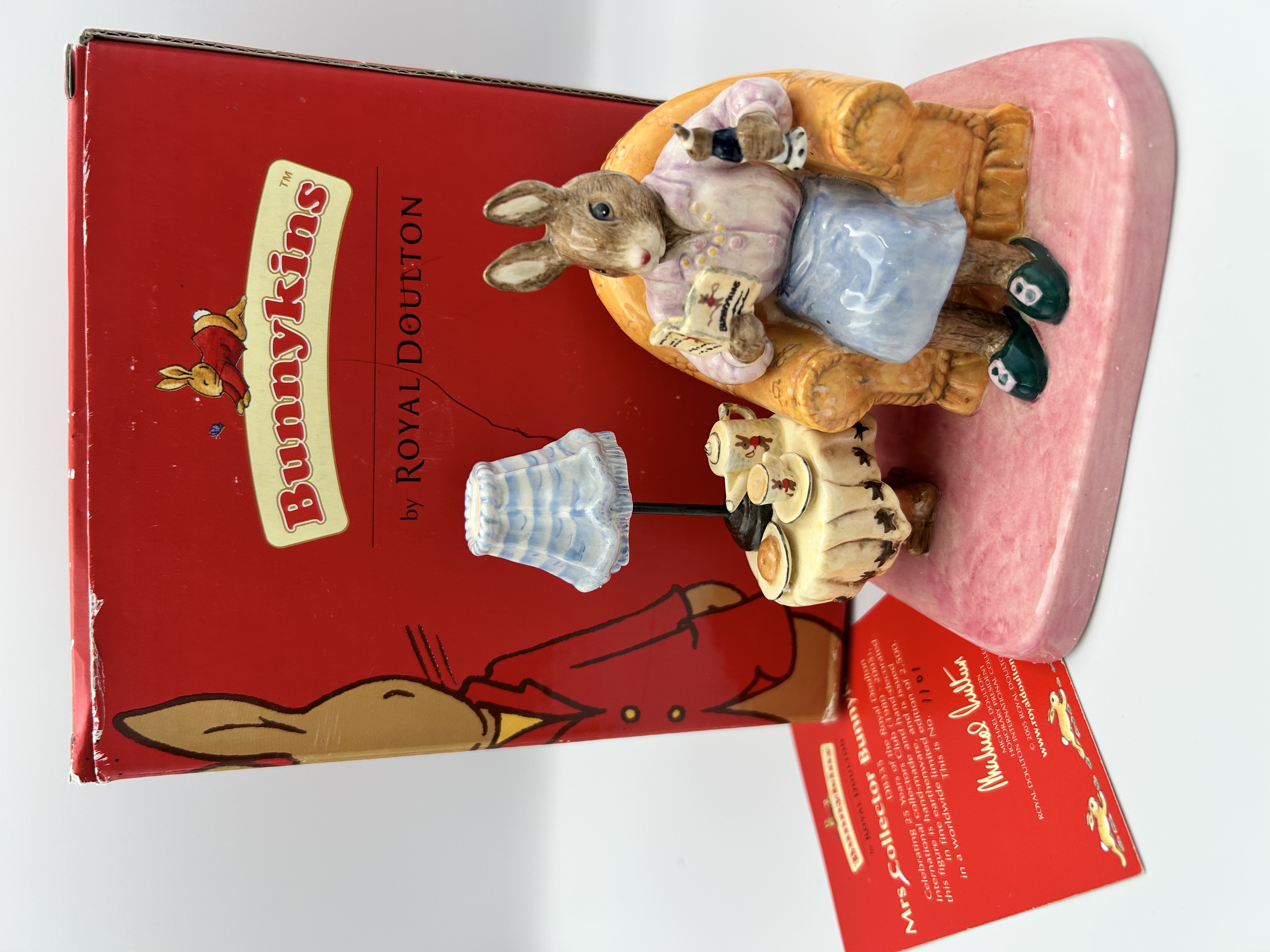 Royal Doulton Bunnykins Mrs Collector Figurine DB 335 Limited Edition