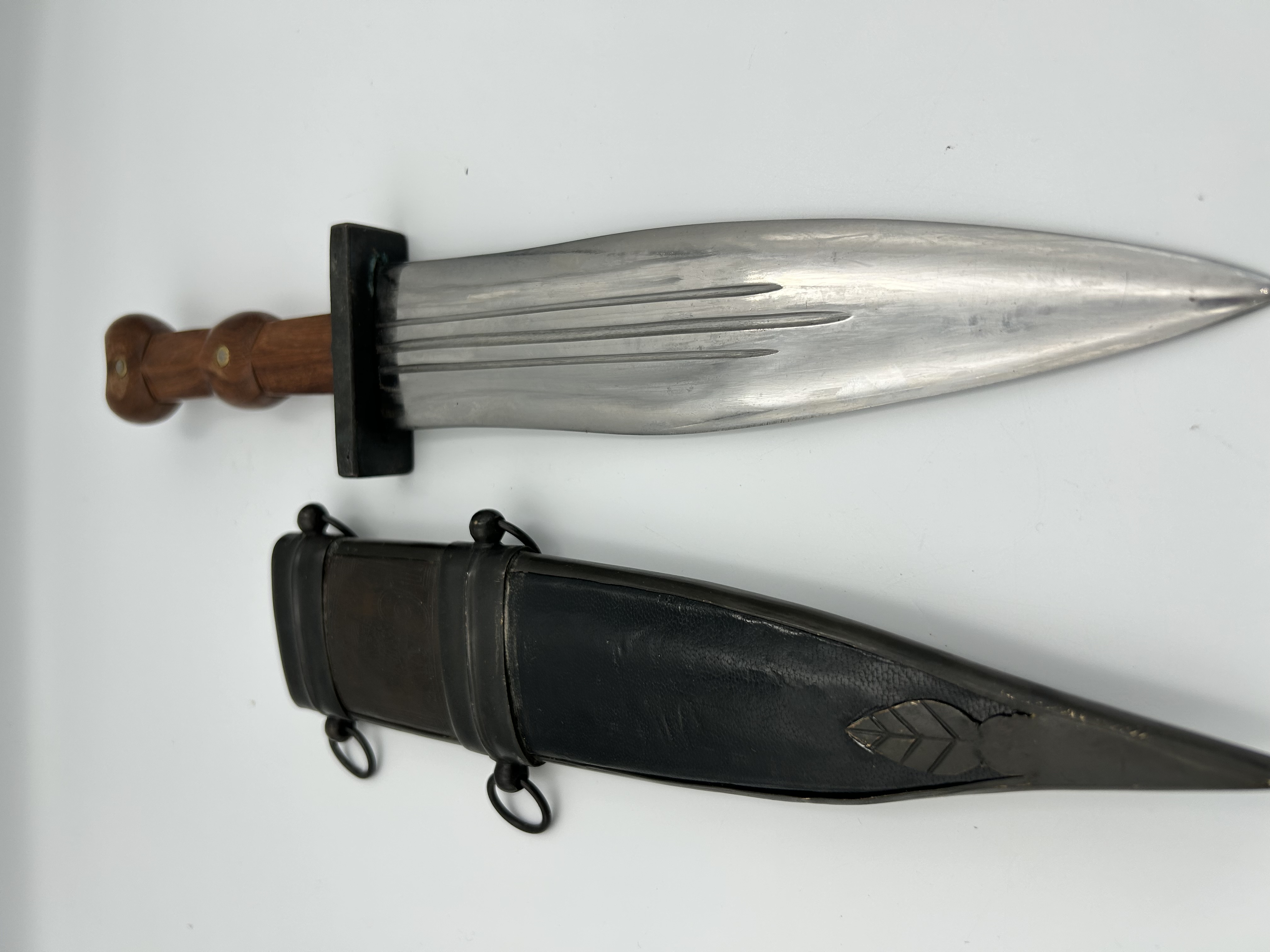 Modern Reproduction Roman Pugio Dagger and Scabbard