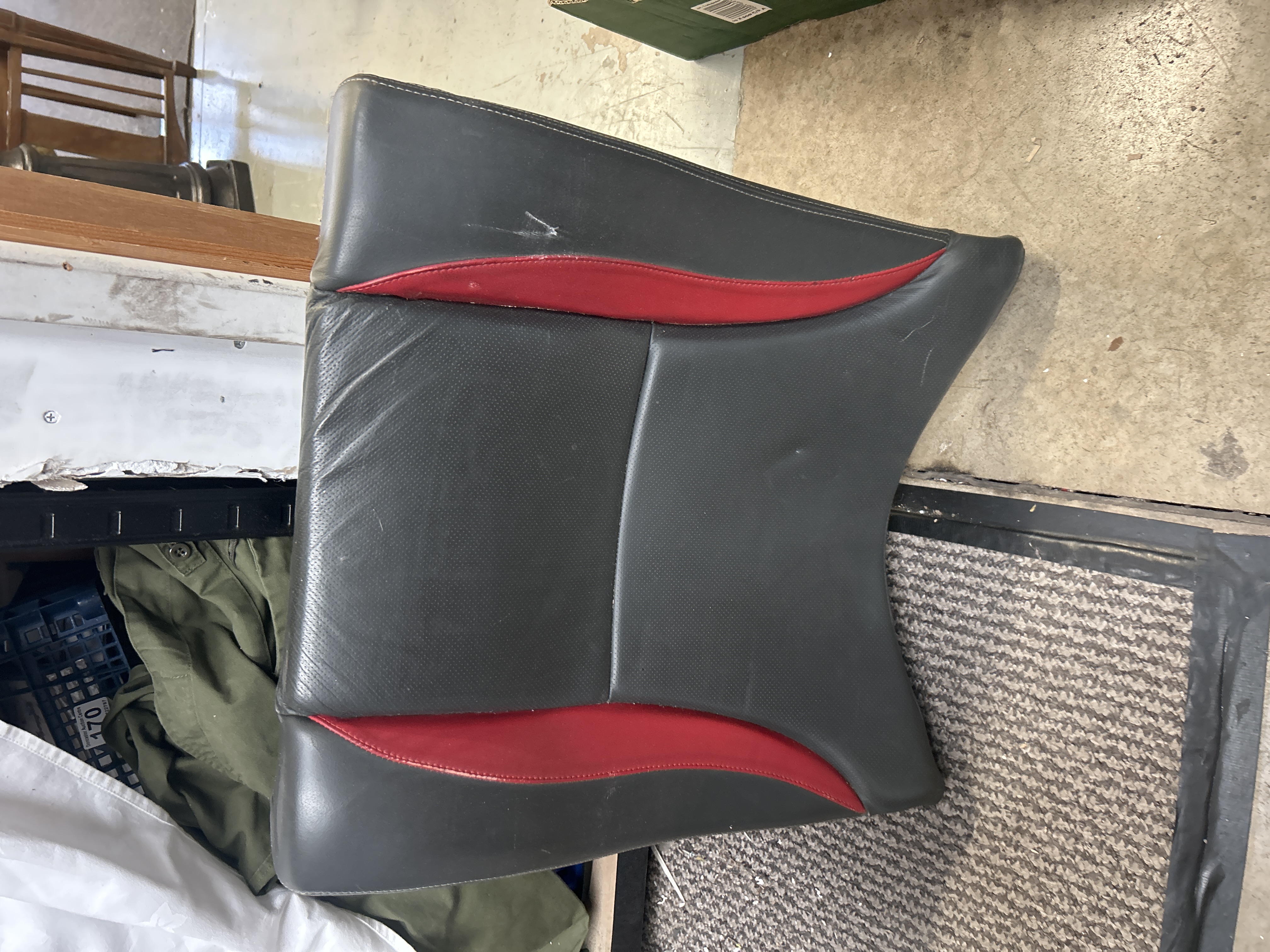 One London North Eastern Railway Class 43 HST First Class Leather Seat Base