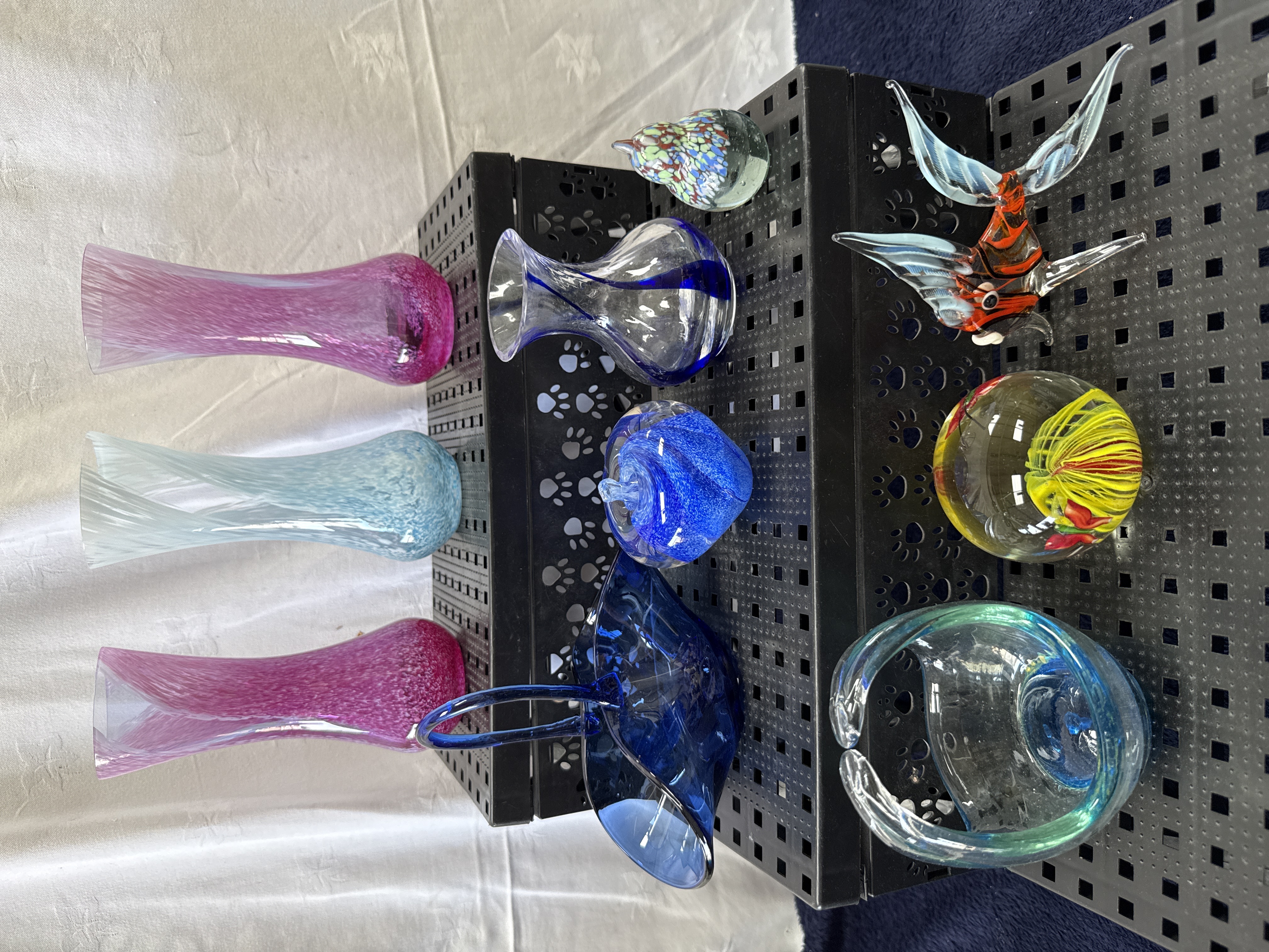 A Collection of Ten Pieces of Assorted Art and Studio Glassware