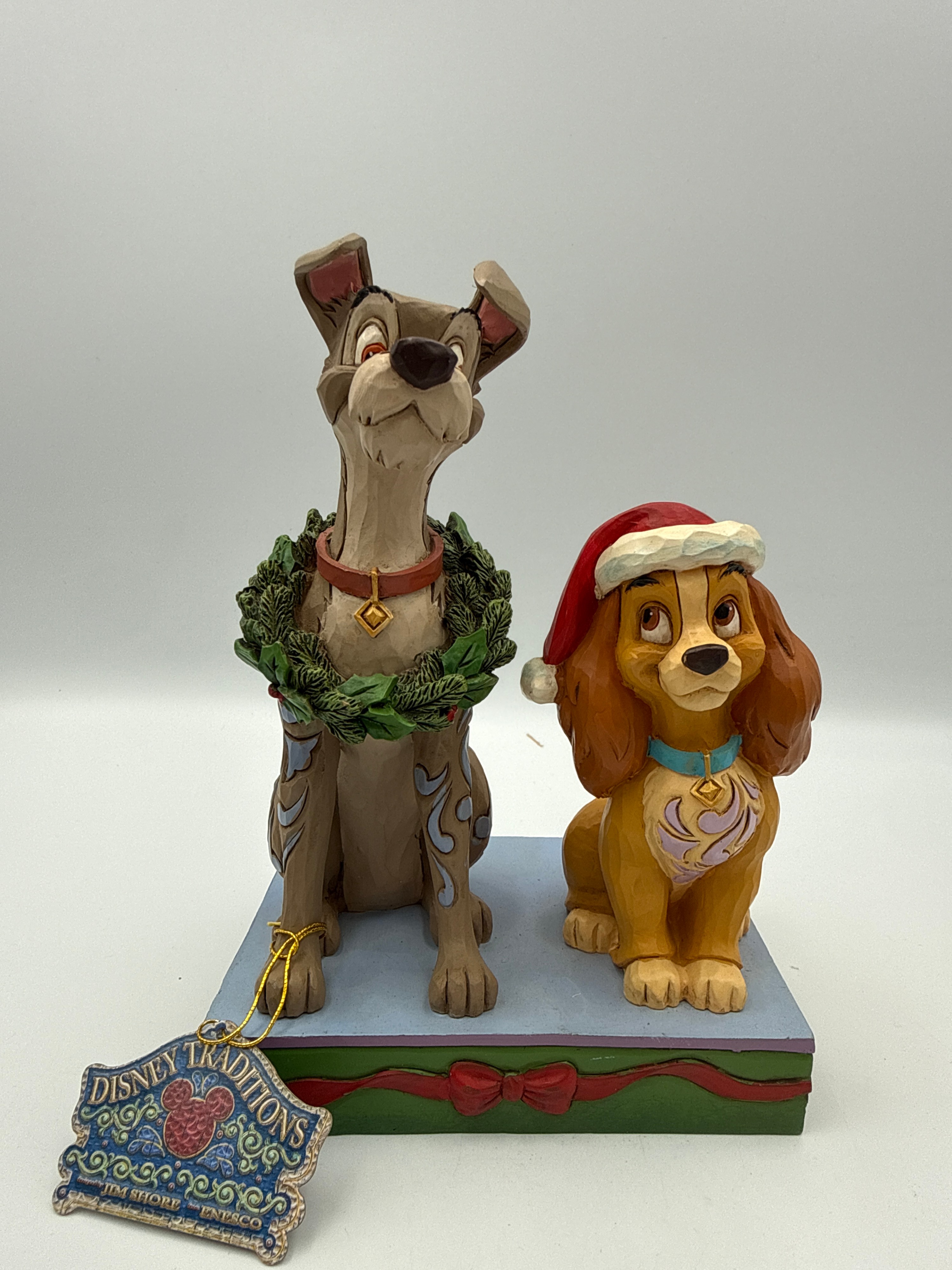 Disney Traditions Stone Resin? Lady and Tramp Decked Out Dogs Figurine by Jim Shore, 6007071