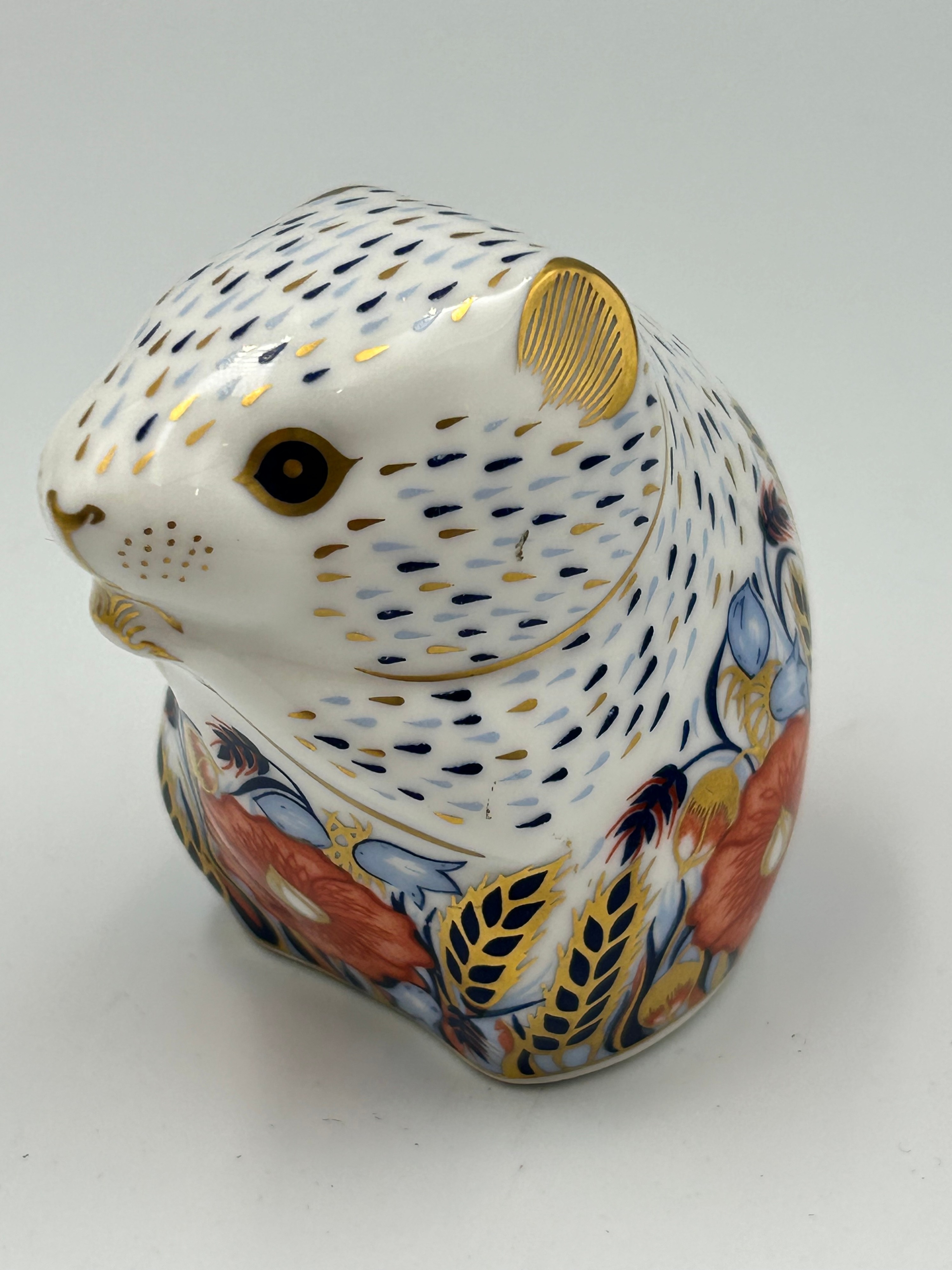 Royal Crown Derby Porcelain Poppy Mouse Collectors Guild Paperweight