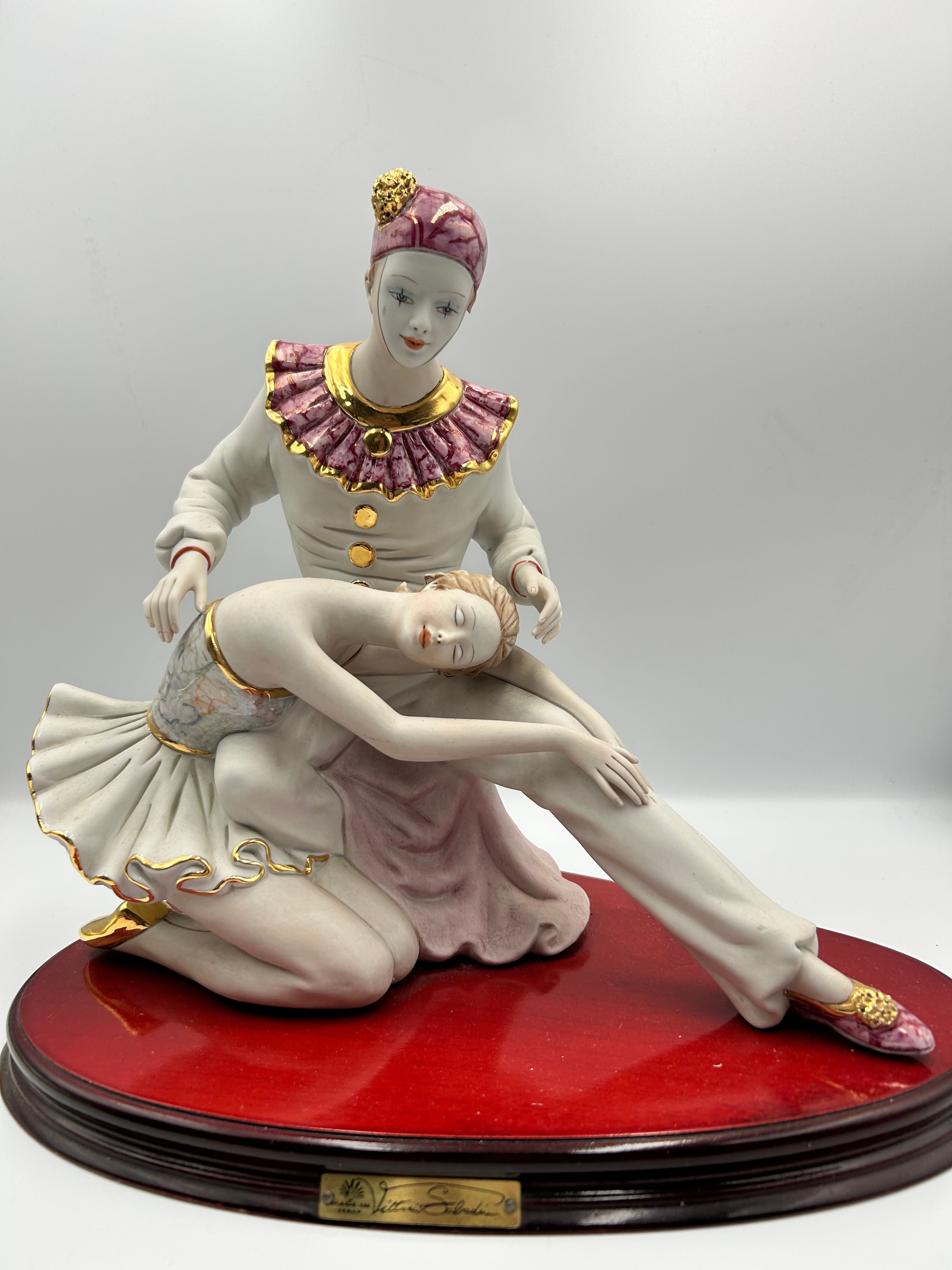 Vittorio Sabadin Polychrome Porcelain Figurine Of A Pierrot And Ballerina On Wooden Base