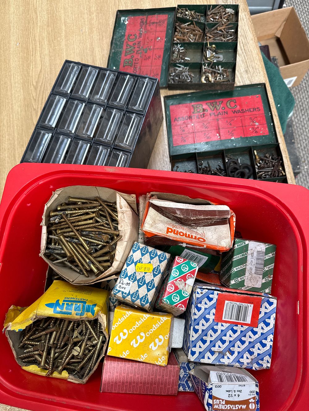 Lot 514: Vintage Metal and Plastic Workshop Fasteners and Storage Solutions by B.W.C. and Others