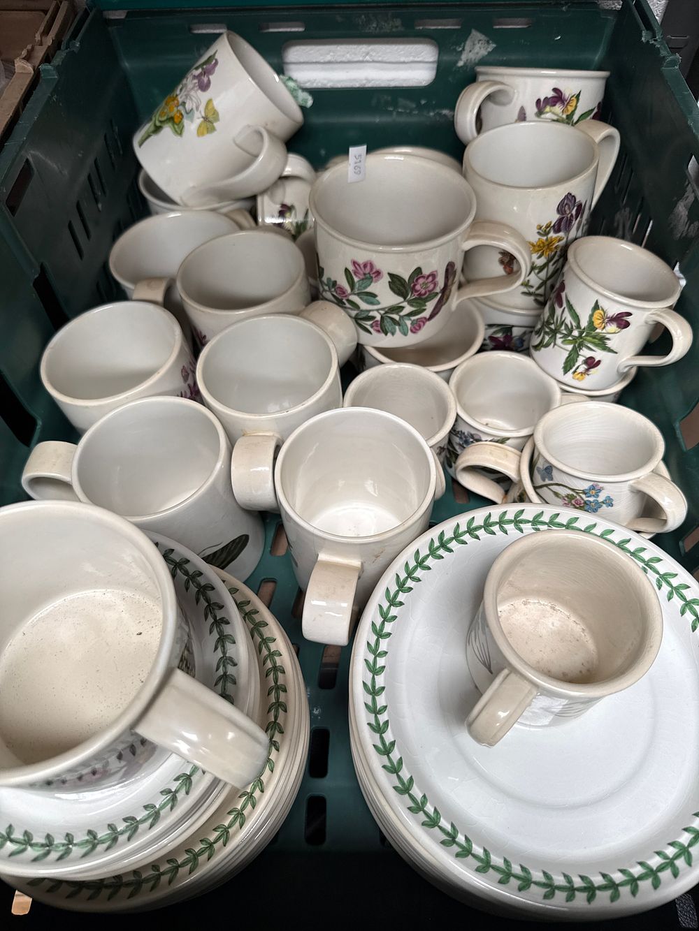 Lot 545: Portmeirion Earthenware The Botanic Garden Pattern Drum Mugs and Cups by Portmeirion