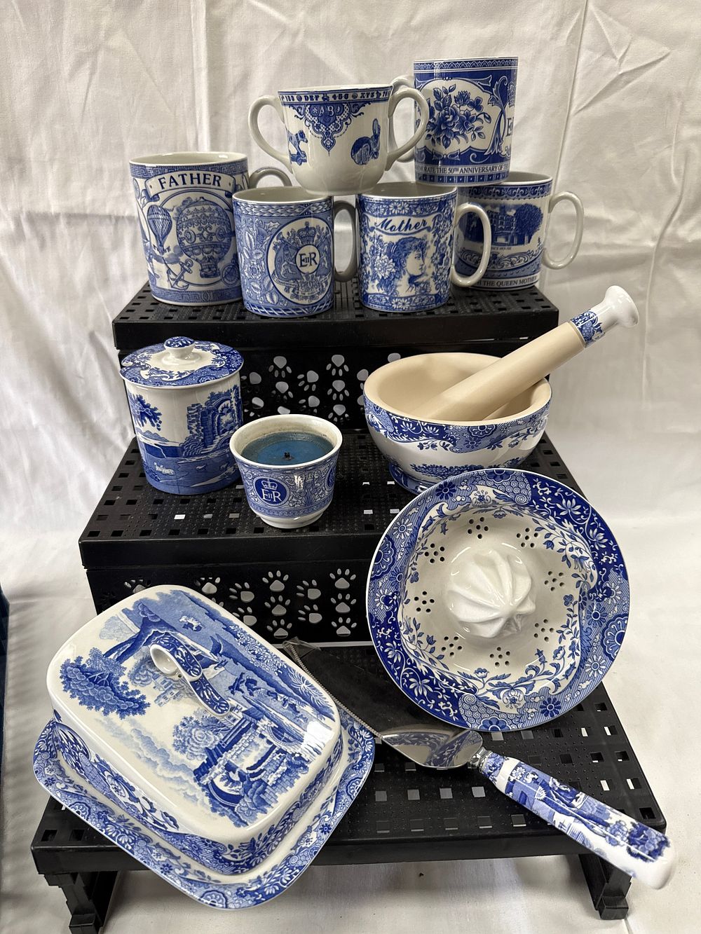 Lot 561: Spode Blue Italian Pattern Earthenware Kitchenware and Commemorative Mugs