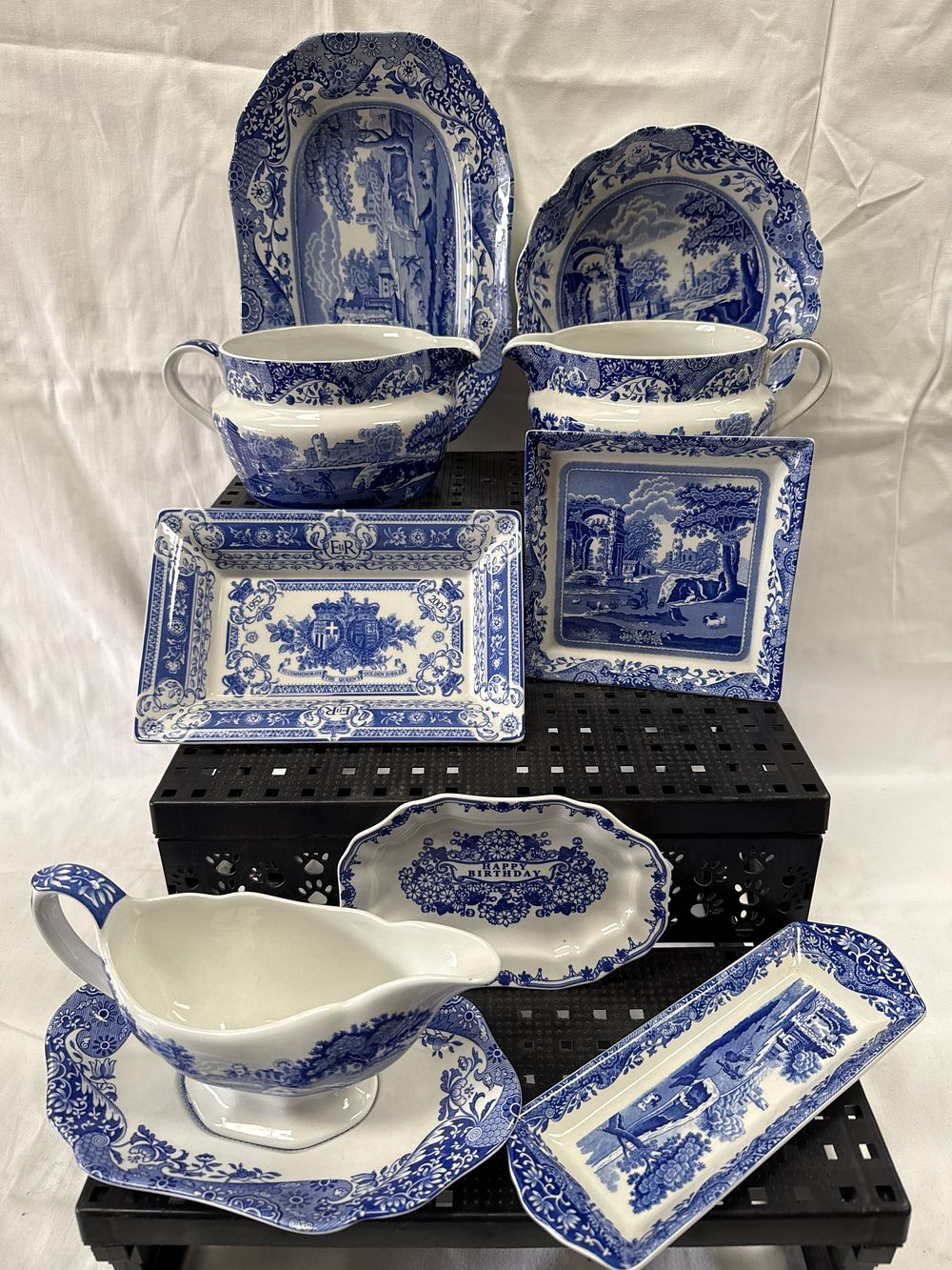 Lot 562: Spode Blue Italian Pattern Earthenware Serving Dishes, Made in England
