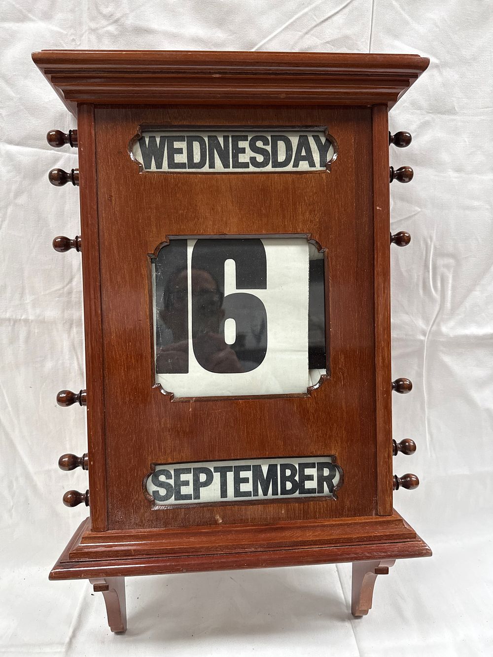 Lot 593: Large Victorian Style? Mahogany Perpetual Wall Calendar 16" x 26"