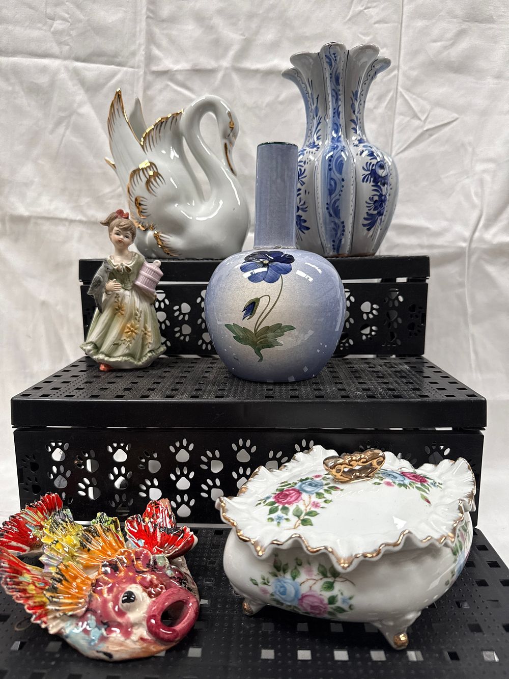 Lot 594: A Collection of Decorative Porcelain and Ceramic Vases and Figurines