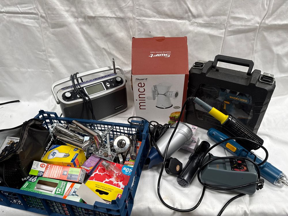 Lot 605: Roberts Portable Radio, Swift Kitchen Mincer, Workzone Tool Case and Mixed Hardware