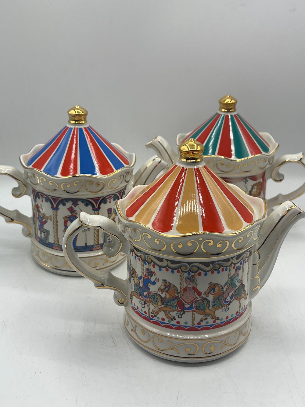 Lot 876: Sadler Earthenware? Edwardian Entertainments Trio of Teapots