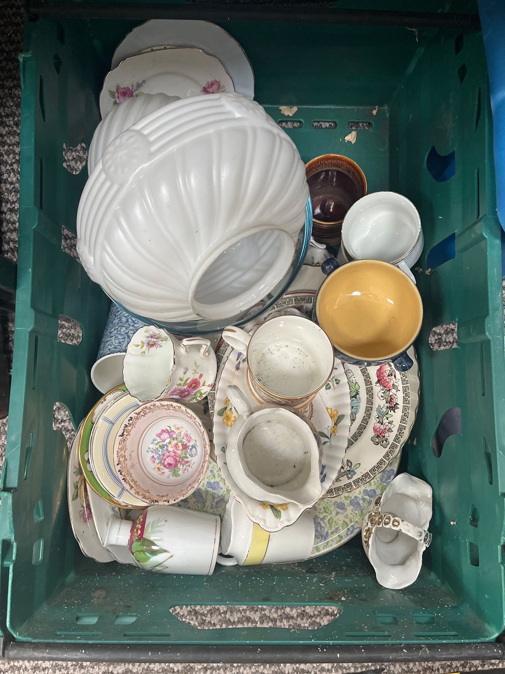 Lot 955: A Collection of Late 19th/20th Century? Mixed Ceramic and Glass Domestic Vessels