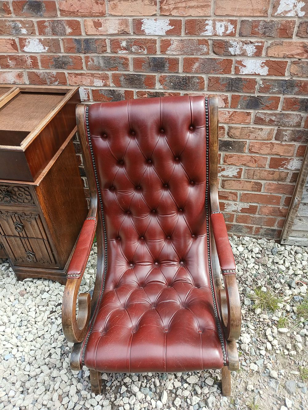 Lot 963: A Victorian? Style Mahogany? and Red Leather Spoon Back Slipper Chair