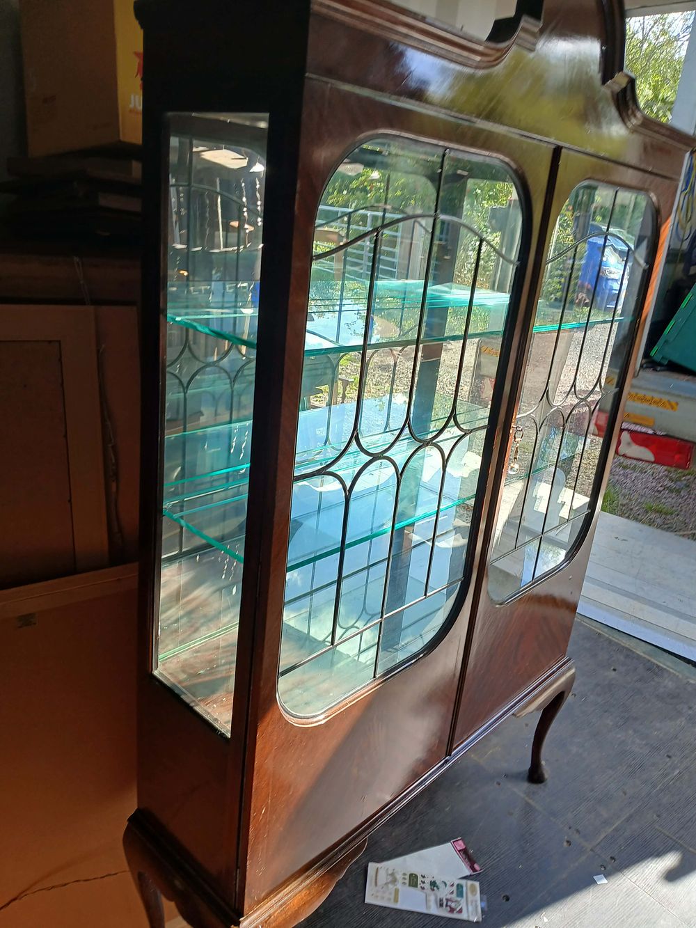 Lot 980: Mid-20th Century? Mahogany Queen Anne Style Display Cabinet