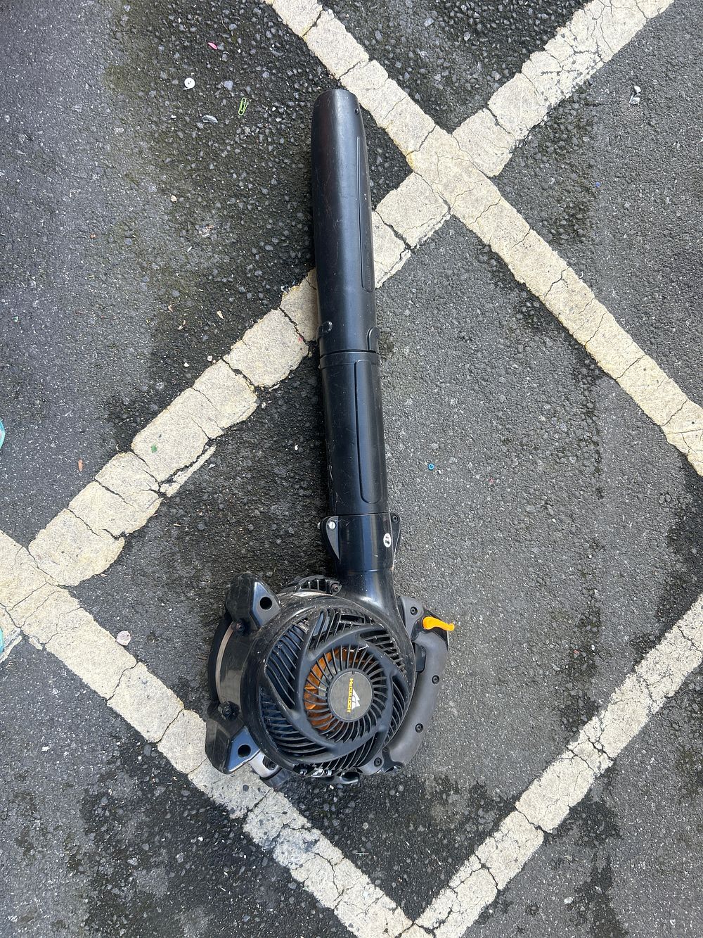 Lot 17: McCulloch GBv Petrol Handheld Leaf Blower
