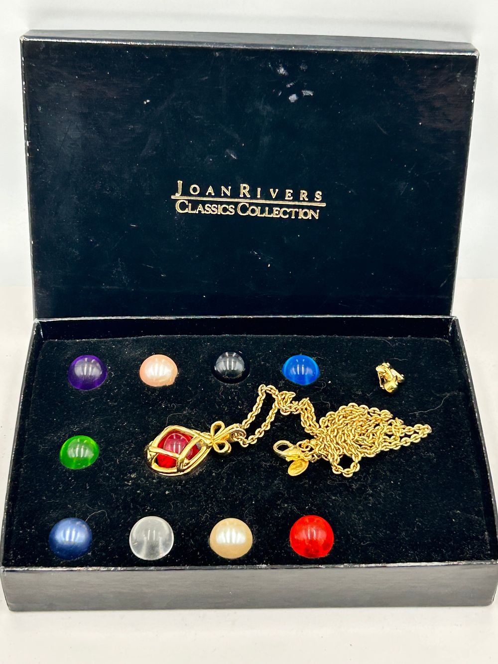 Lot 120: Joan Rivers Gilt-Metal Effect Interchangeable Orb Necklace Set