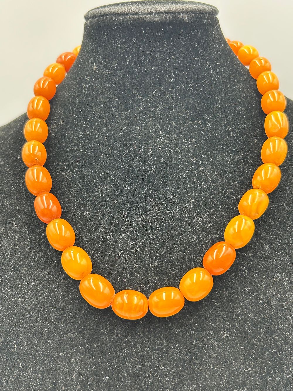 Lot 121: Art Deco? Style Graduated Butterscotch Amber? Bead Necklace
