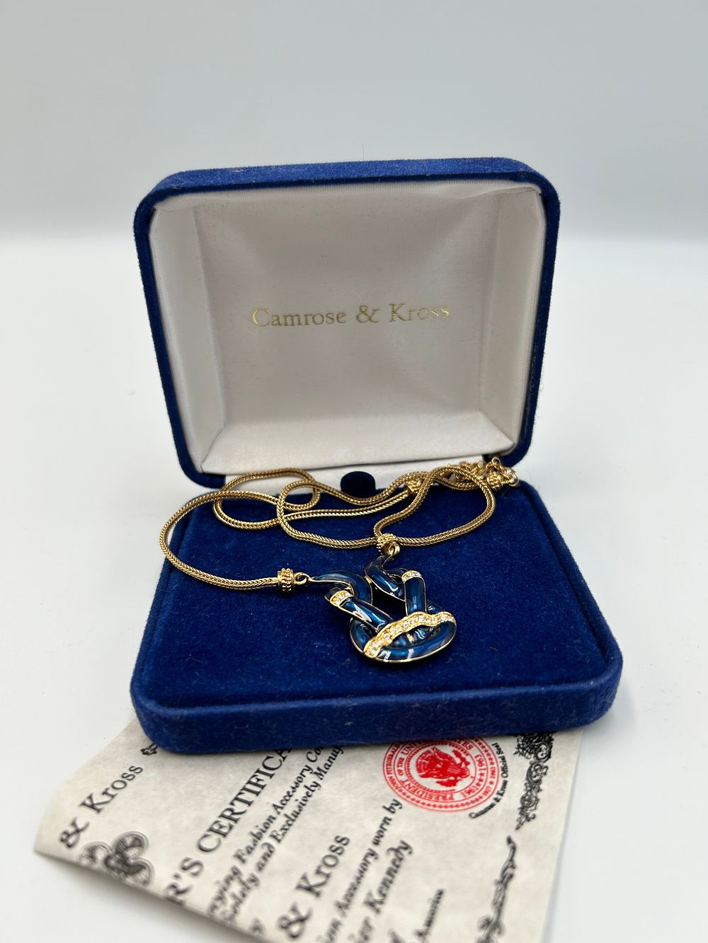 Lot 174: Camrose & Kross The Jacqueline Kennedy Collection Gilt Metal Effect Pendant Necklace