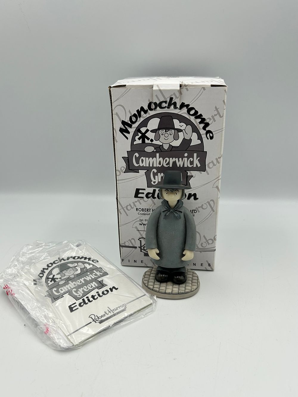 Lot 201: Robert Harrop Camberwick Green Monochrome Edition PC McGarry Figurine