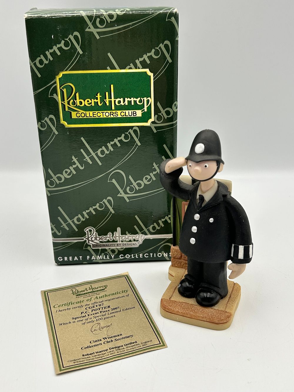 Lot 220: Robert Harrop Camberwick Green P.C. Potter Resin? Figurine, CGEV07, 101/600