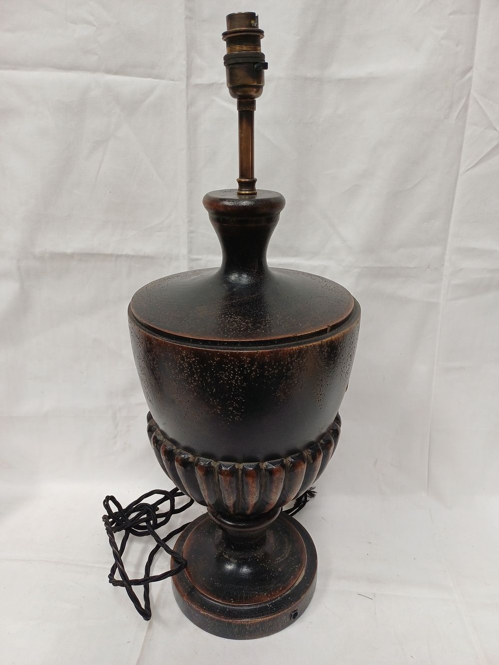 Lot 347: Large Neoclassical Urn Form Bronzed Table Lamp, 23"