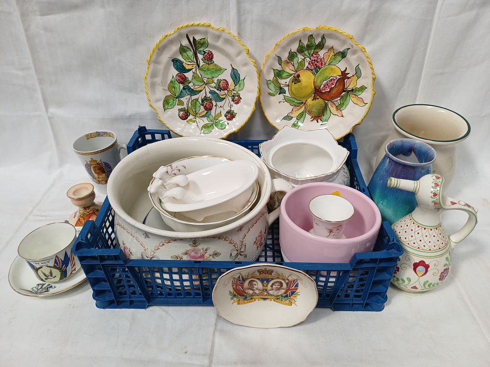 Lot 427: A Collection of British Royal Commemorative and Decorative Earthenware
