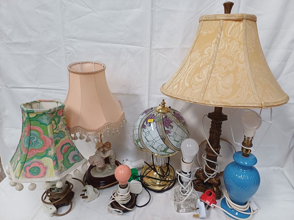 Lot 458: A Collection of Assorted Vintage and Contemporary Table Lamps and Lighting Components