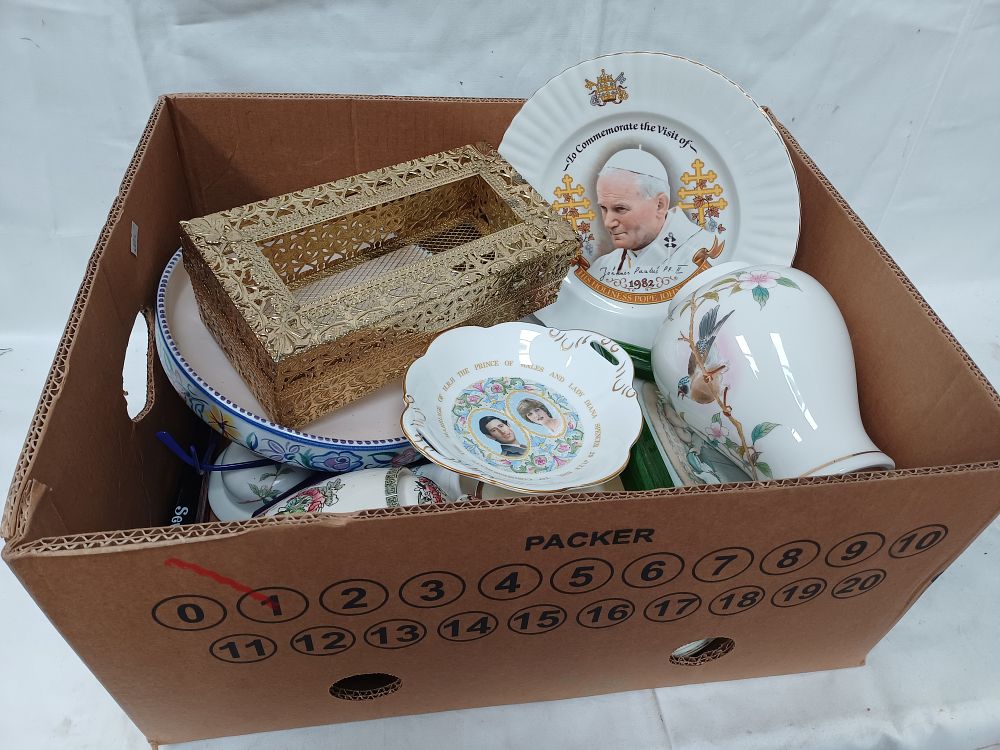 Lot 464: A Collection of Royal and Papal Commemorative Ceramics and Gilt-Metal Effect Box