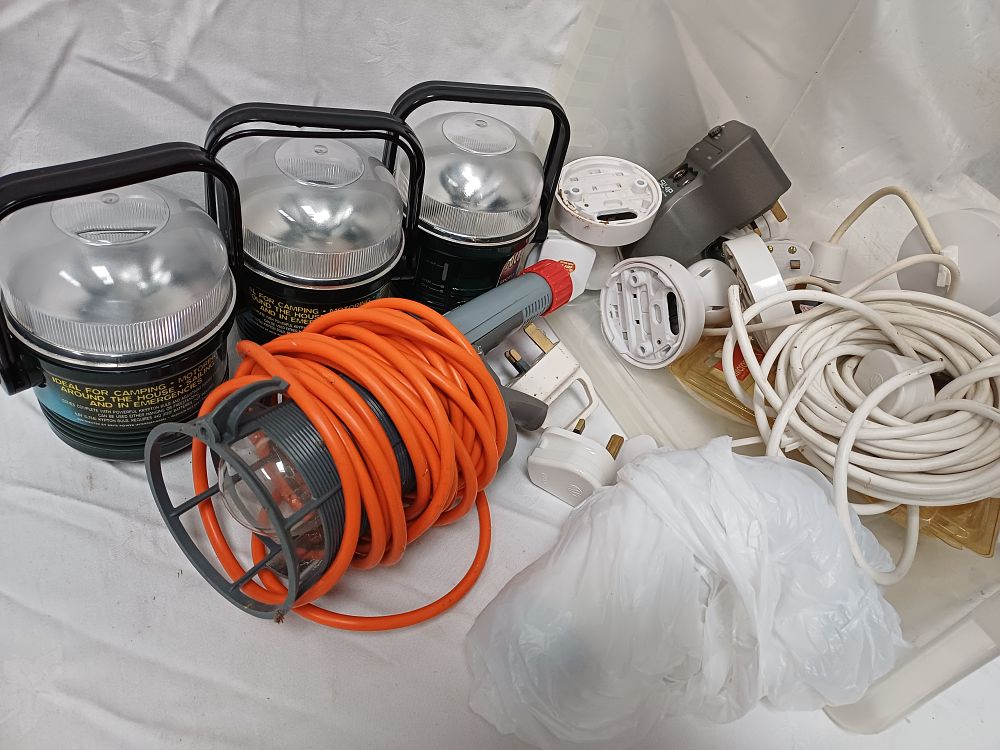 Lot 479: Brite Power International? Portable Lanterns and Inspection Lighting Group