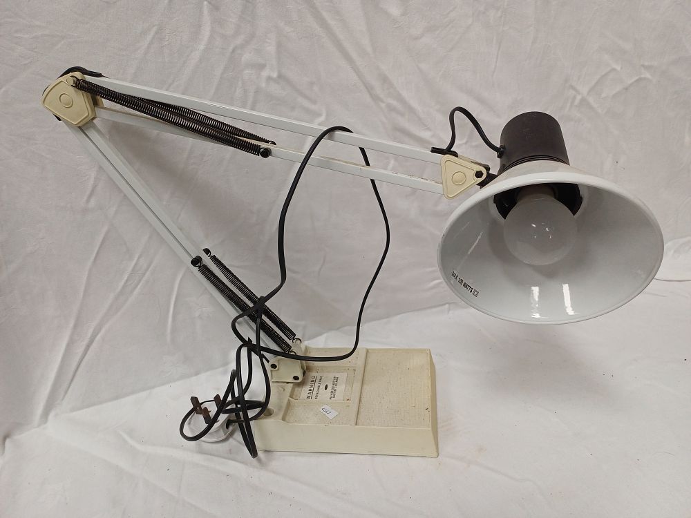 Lot 490: Micromark MM6617? White and Black Balanced Arm Desk Lamp